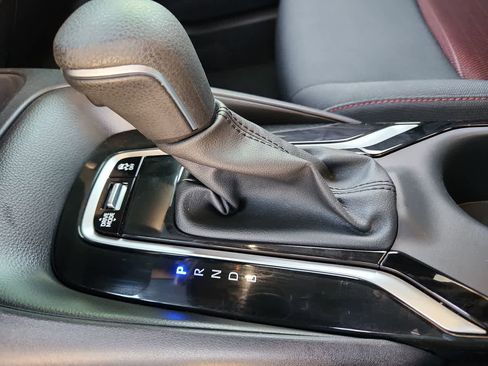 Used 2025 Toyota Corolla SE image 21