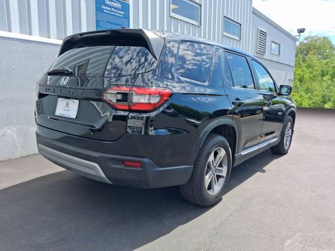 Used 2025 Honda Pilot EX-L image 10