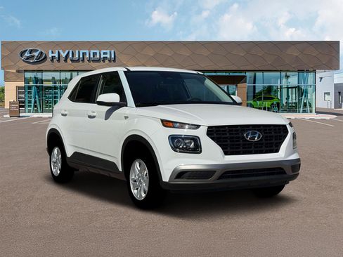 New 2026 Hyundai Venue SE image 11