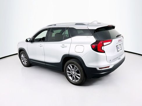 Used 2022 GMC Terrain SLT w/ Infotainment Package II AWD/4WD image 5