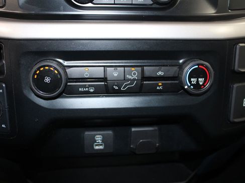 Used 2023 Ford F150 XLT image 44