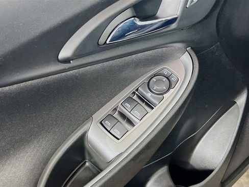 Used 2024 Chevrolet Malibu LT image 15