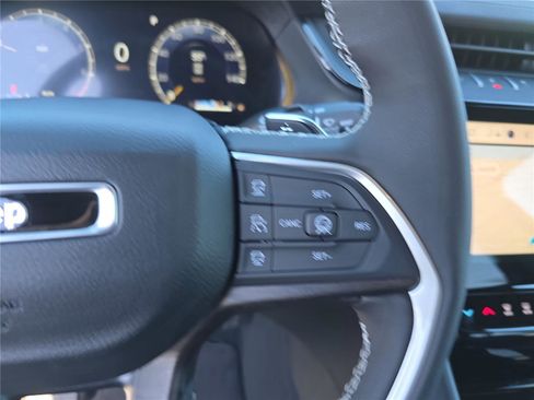 New 2026 Jeep Grand Cherokee Altitude AWD/4WD image 31