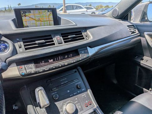 Used 2016 Lexus CT 200h w/ Navigation Package FWD image 13