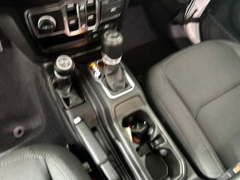 Used 2023 Jeep Wrangler Unlimited w/ Cold Weather Group image 20