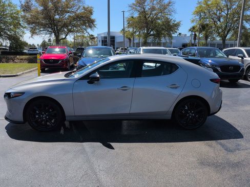 New 2026 MAZDA MAZDA3 Hatchback w/Premium Plus Pkg image 7