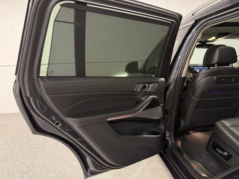 Used 2021 BMW X7 xDrive40i w/ Premium Package AWD/4WD image 49