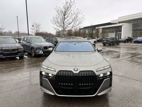 Certified 2023 BMW i7 xDrive60 w/ Executive Package 2 image 2