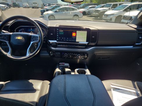 Used 2025 Chevrolet Silverado 1500 LTZ w/ Technology Package AWD/4WD image 11