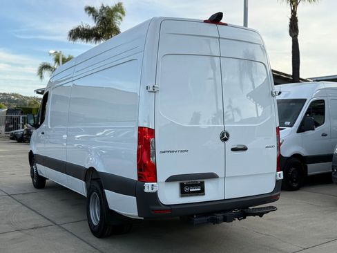 New 2025 Mercedes-Benz Sprinter 3500 image 9