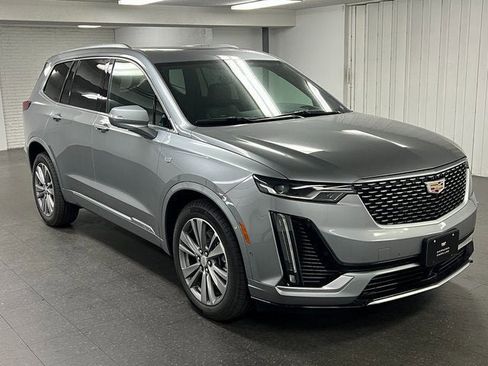 New 2025 Cadillac XT6 Premium Luxury w/ Technology Package image 2