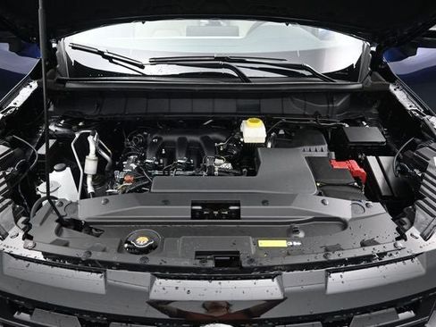 New 2026 Nissan Pathfinder SL w/ SL Premium Package AWD/4WD image 38