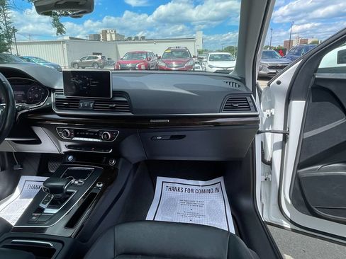 Used 2018 Audi Q5 2.0T Premium Plus w/ Premium Plus Package AWD/4WD image 29