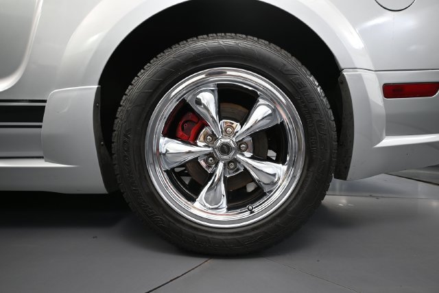 Used 2006 Ford Mustang GT Premium RWD image 9
