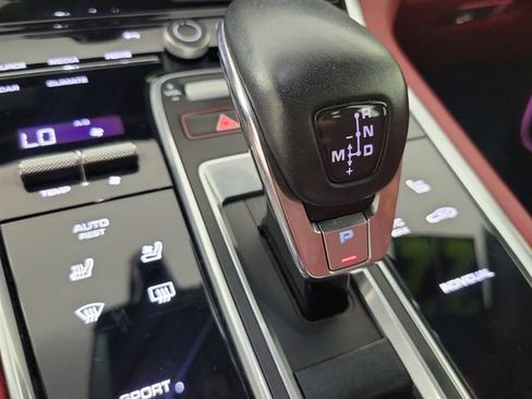 Used 2022 Porsche Panamera Platinum Edition RWD image 35