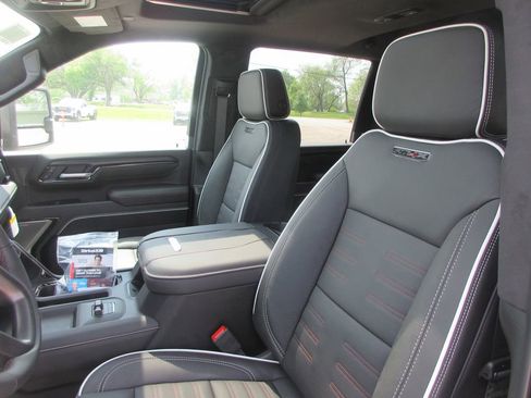 New 2026 GMC Sierra 2500 AT4X AWD/4WD image 12