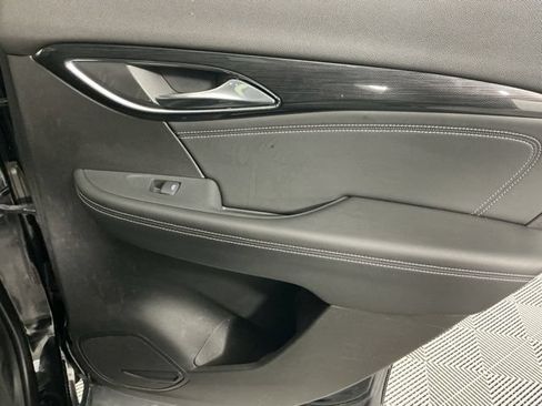 Used 2021 Buick Envision Essence w/ Technology Package I AWD/4WD image 11