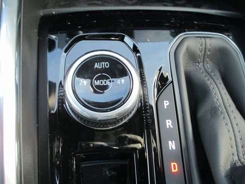 New 2026 GMC Canyon Elevation w/ Convenience Package image 21