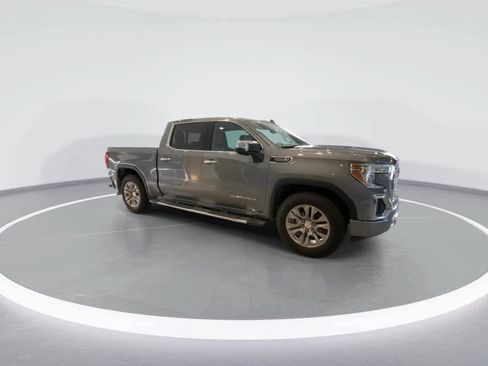 Used 2020 GMC Sierra 1500 Denali w/ Technology Package AWD/4WD image 2