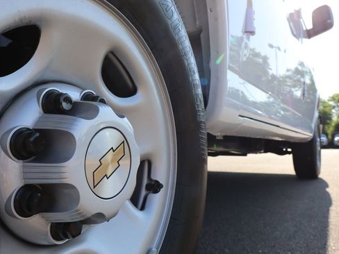 New 2025 Chevrolet Express 2500 w/ Driver Convenience Package image 31