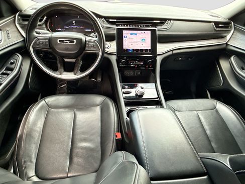 Used 2022 Jeep Grand Cherokee Limited AWD/4WD image 16