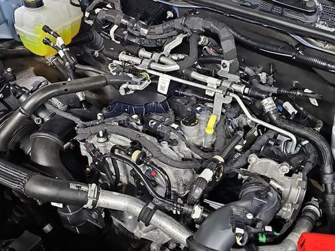 Used 2025 Ford Ranger XLT w/ Technology Package image 27