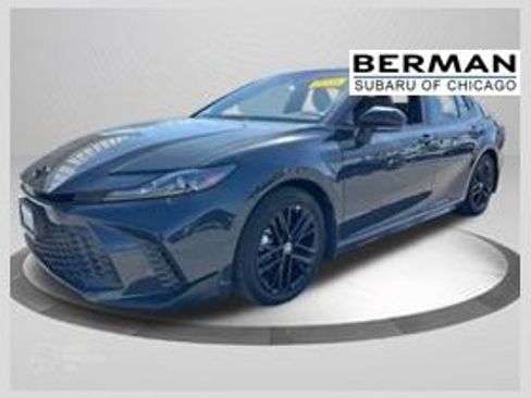 Used 2025 Toyota Camry SE w/ Multimedia Upgrade Package FWD image 1
