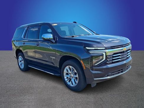 Used 2025 Chevrolet Tahoe Premier AWD/4WD image 2