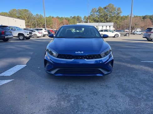 Used 2024 Kia Forte LXS image 3
