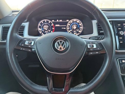 Used 2018 Volkswagen Atlas SEL Premium image 13