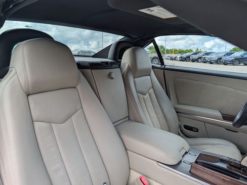 Used 2006 Cadillac XLR V RWD image 11