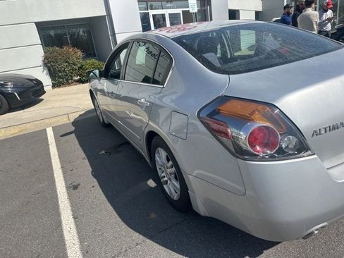 Used 2011 Nissan Altima 2.5 S w/ Convenience Pkg image 10