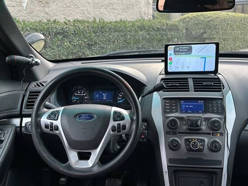 Used 2015 Ford Explorer 4WD Police Interceptor image 3
