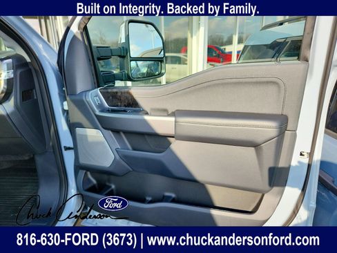 New 2026 Ford F250 Lariat w/ Lariat Premium Package AWD/4WD image 28