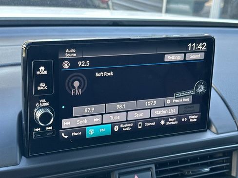 New 2025 Honda Pilot TrailSport image 16