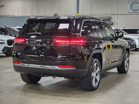 Used 2023 Jeep Grand Cherokee Limited AWD/4WD image 8