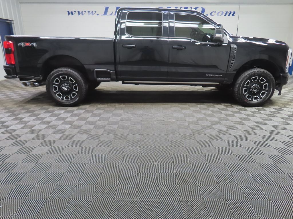 Used 2026 Ford F250 Platinum AWD/4WD image 2