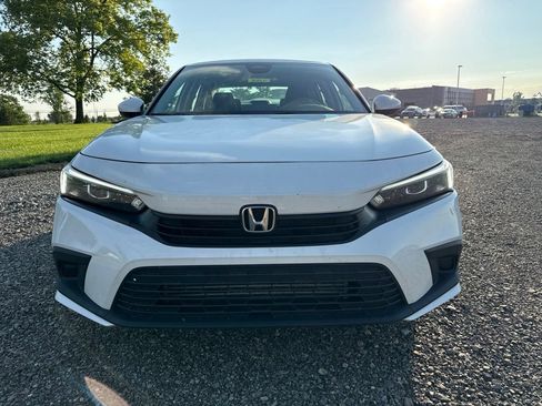 Used 2024 Honda Civic EX image 2