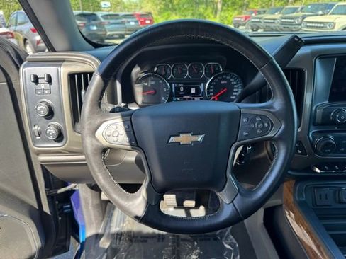 Used 2017 Chevrolet Silverado 1500 High Country w/ High Desert Package AWD/4WD image 19
