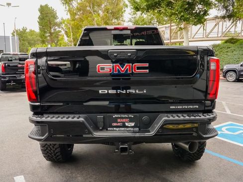 New 2026 GMC Sierra 2500 Denali w/ Denali Reserve Package AWD/4WD image 13