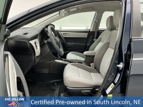 Used 2018 Toyota Corolla LE image 17