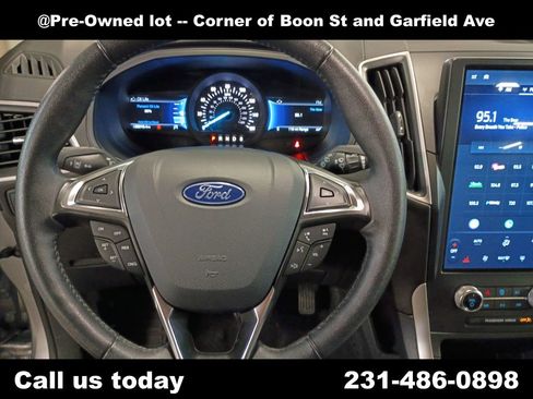 Used 2024 Ford Edge SEL AWD/4WD image 14