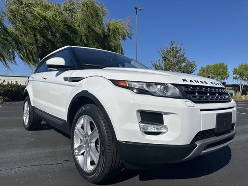 Used 2014 Land Rover Range Rover Evoque Pure Plus AWD/4WD image 2