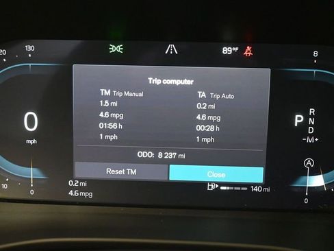 Used 2024 Volvo XC40 B5 Plus w/ Protection Package Premier image 27