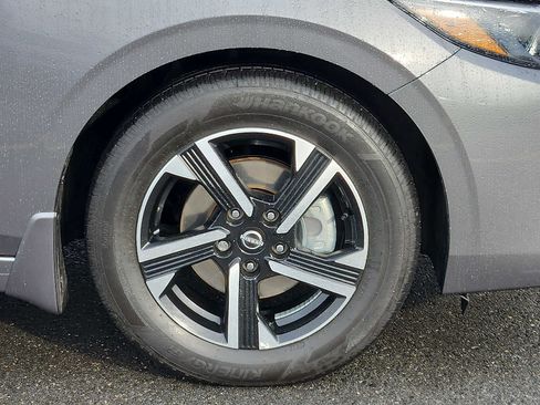 Used 2024 Nissan Sentra SV image 8