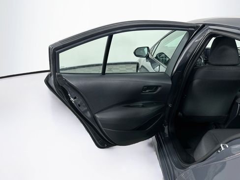 Used 2026 Toyota Corolla LE FWD image 27