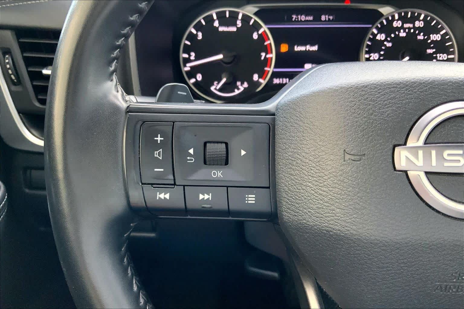 Used 2025 Nissan Rogue SV AWD/4WD image 23