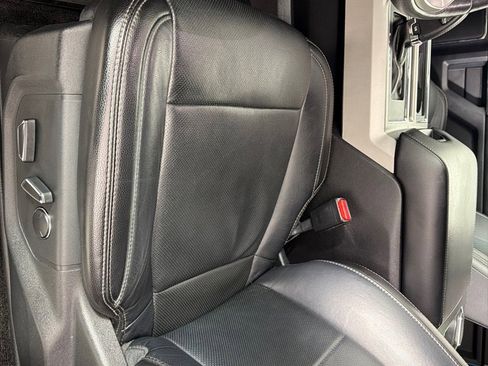 Used 2017 Ford F150 Lariat image 11