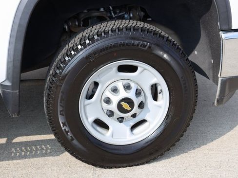 Certified 2022 Chevrolet Silverado 2500 W/T w/ WT Convenience Package image 9