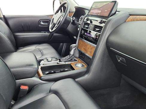 Used 2024 Nissan Armada SL w/ Captain's Chairs Package RWD image 35